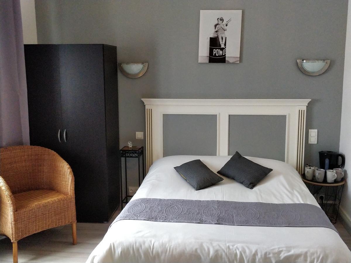 Les Grands Voyageurs Hotel Concarneau Exterior foto